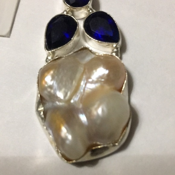 BIWA Pearl & Blue Topaz Pendant - Picture 3 of 4